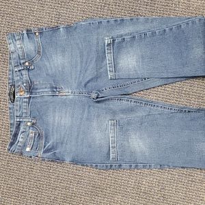 Celebrity pink Size 9 skinny jeans